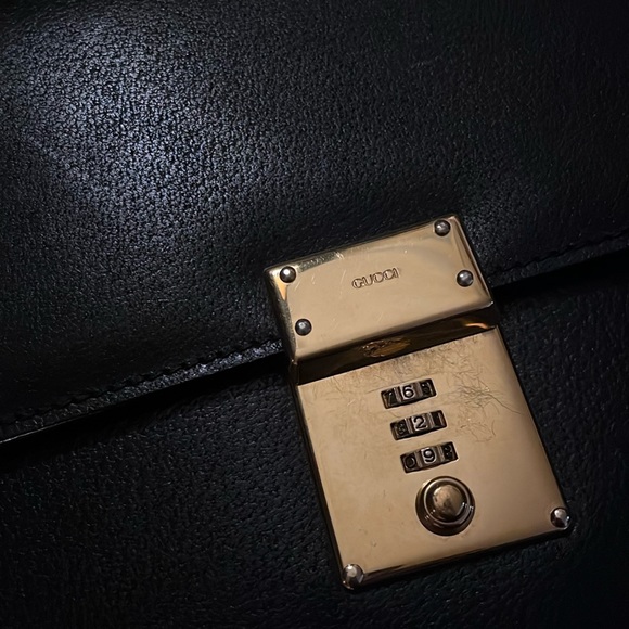 Vintage Genuine Gucci Leather Briefcase - Picture 2 of 9